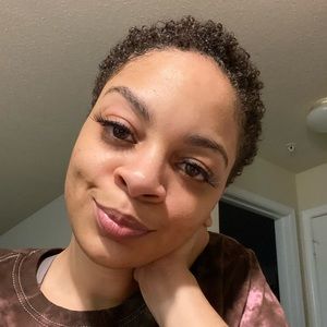 Meet your Posher, Erica